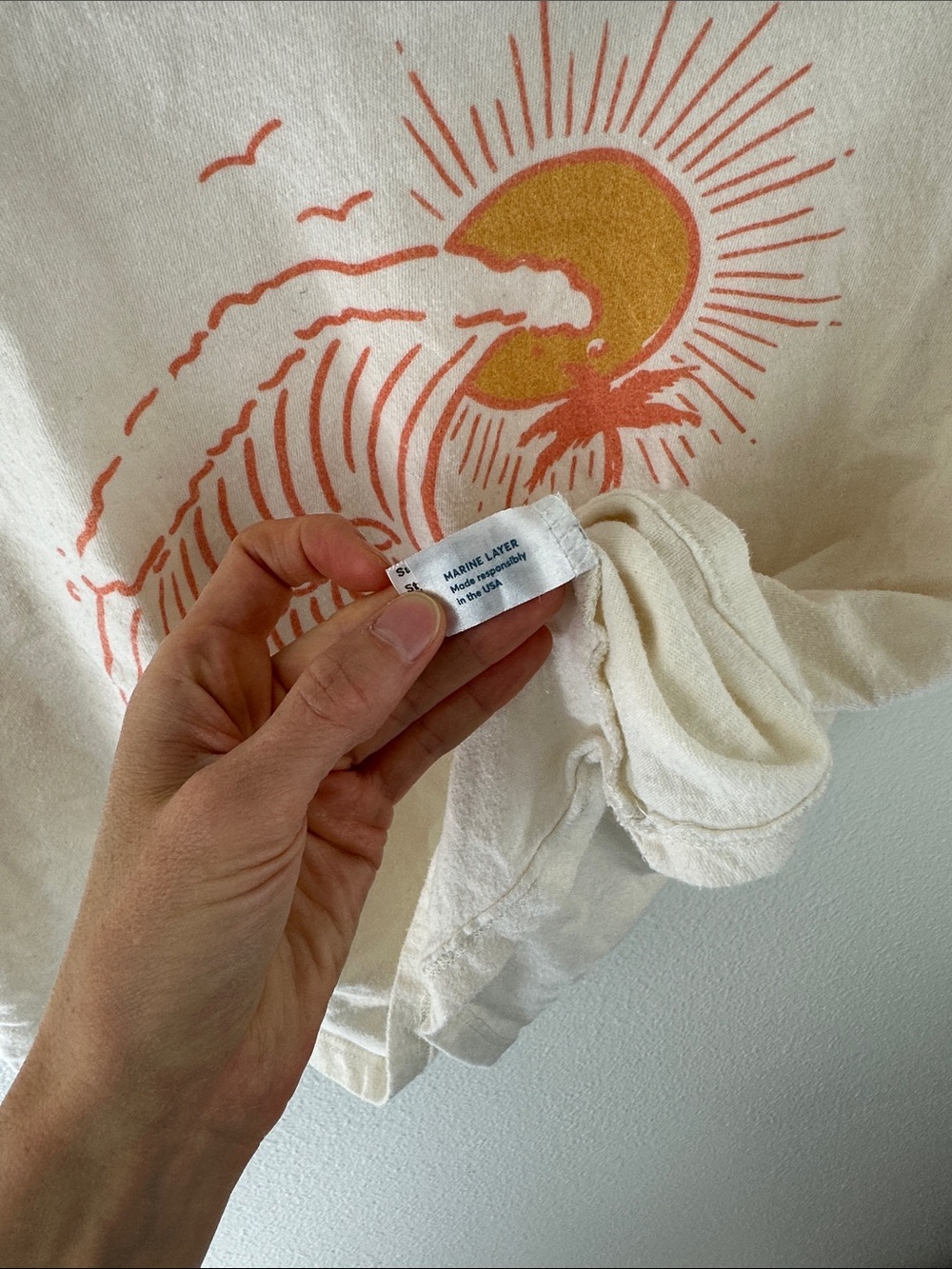 Marine Layer Crop Tee Wave and Sun Graphic Medium - Picture 6 of 8